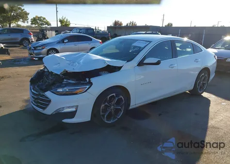 2021 Chevrolet Malibu Fwd Lt из США, поврежденный, VIN 1G1ZD5ST8MF067764